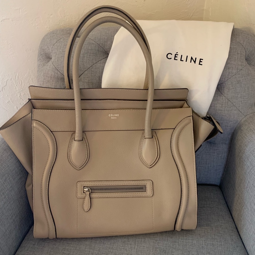 Céline Pebbled Shoulder Luggage Dune